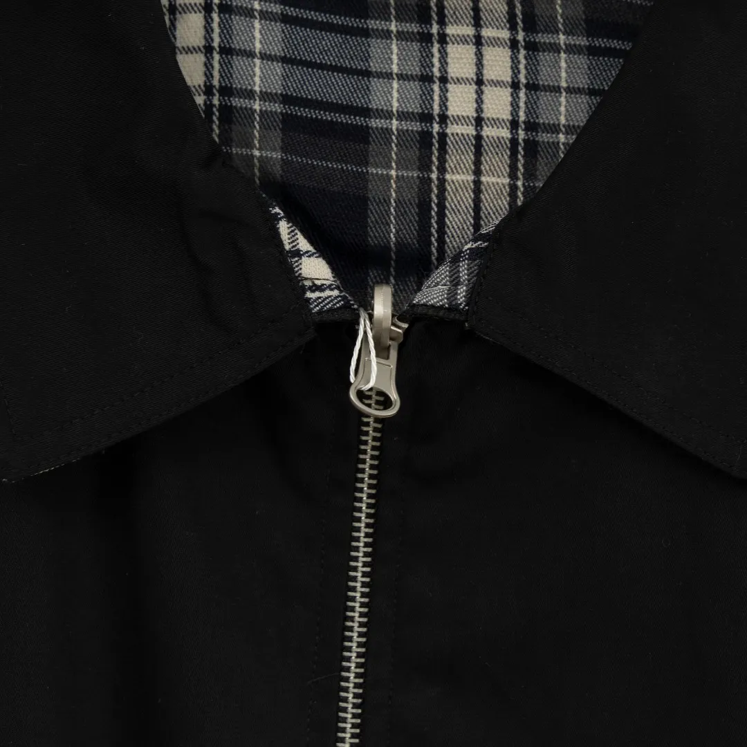 P490 top version (different currencies) You can scan the QR code to enter the official website. Style: Ralph Lauren POLO Ralph Lauren original open molded small label embroidery reversible old money style jacket Color: Picture color Size: S-XL Fabric: Woven Accessories: Full set of customized accessories No gender distinction, same style for men and women